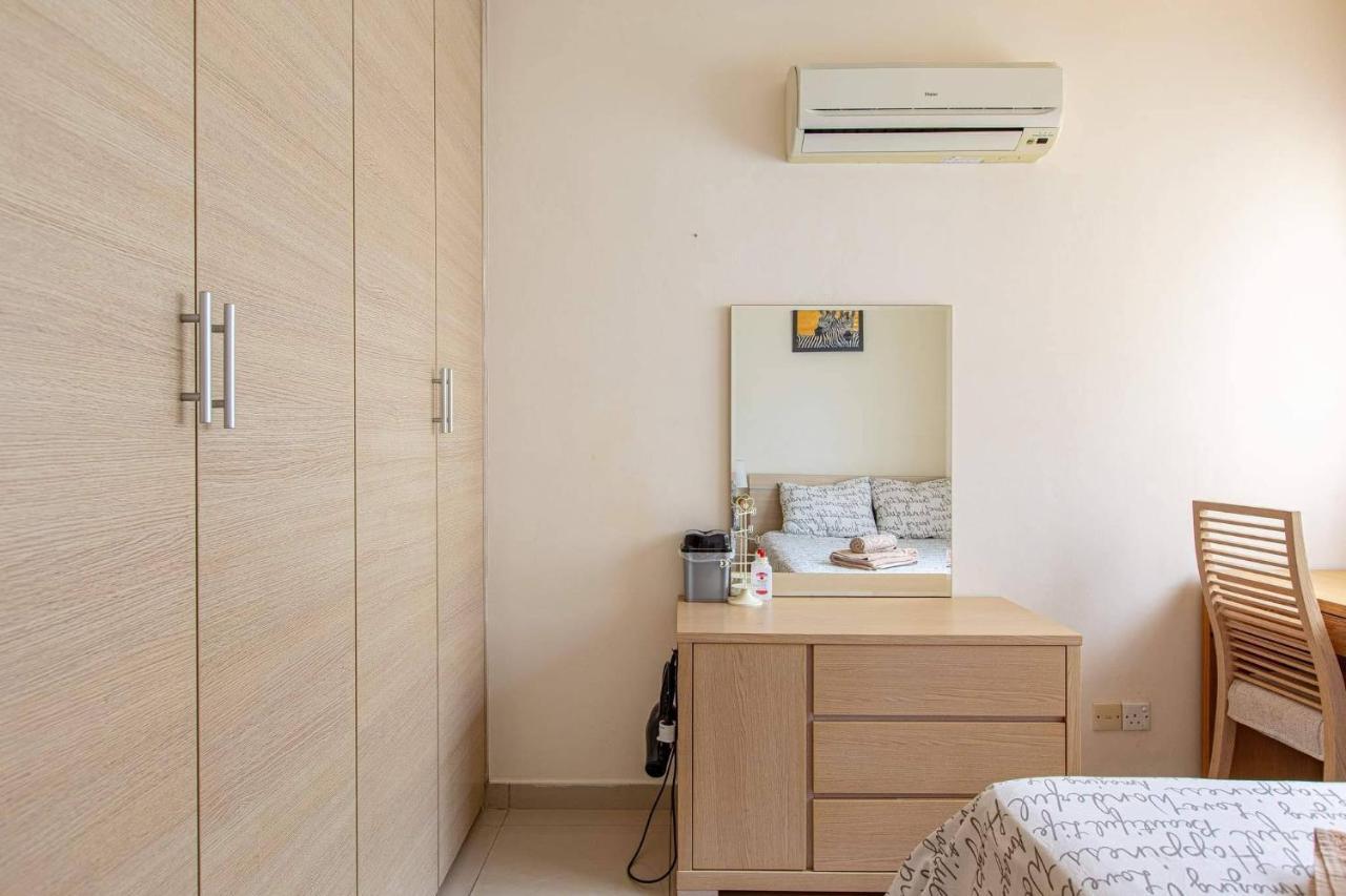 Lovely Bedroom In Shared Apartment Oroklini 외부 사진